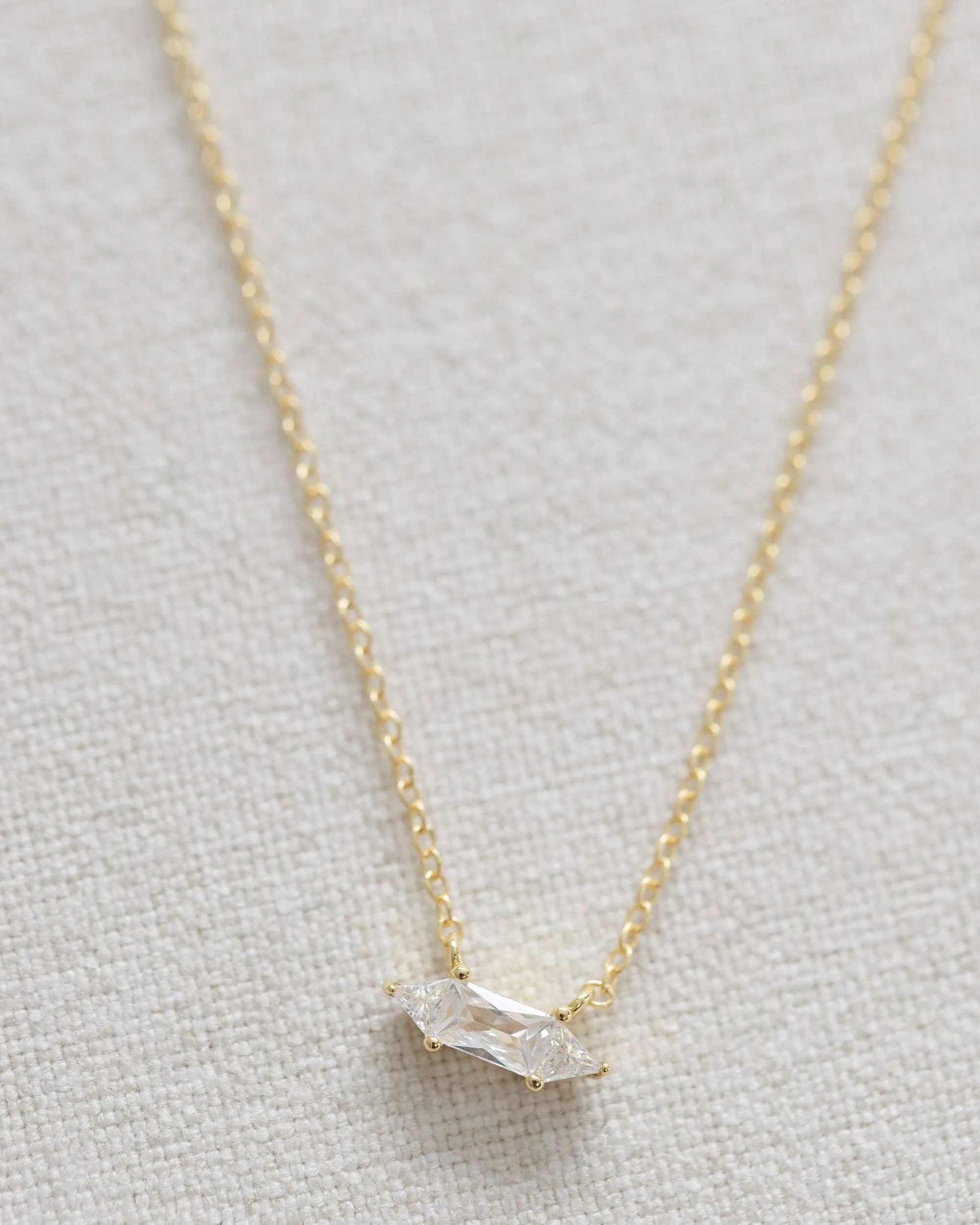 Coast and Cove - Crystal Nantucket Necklace