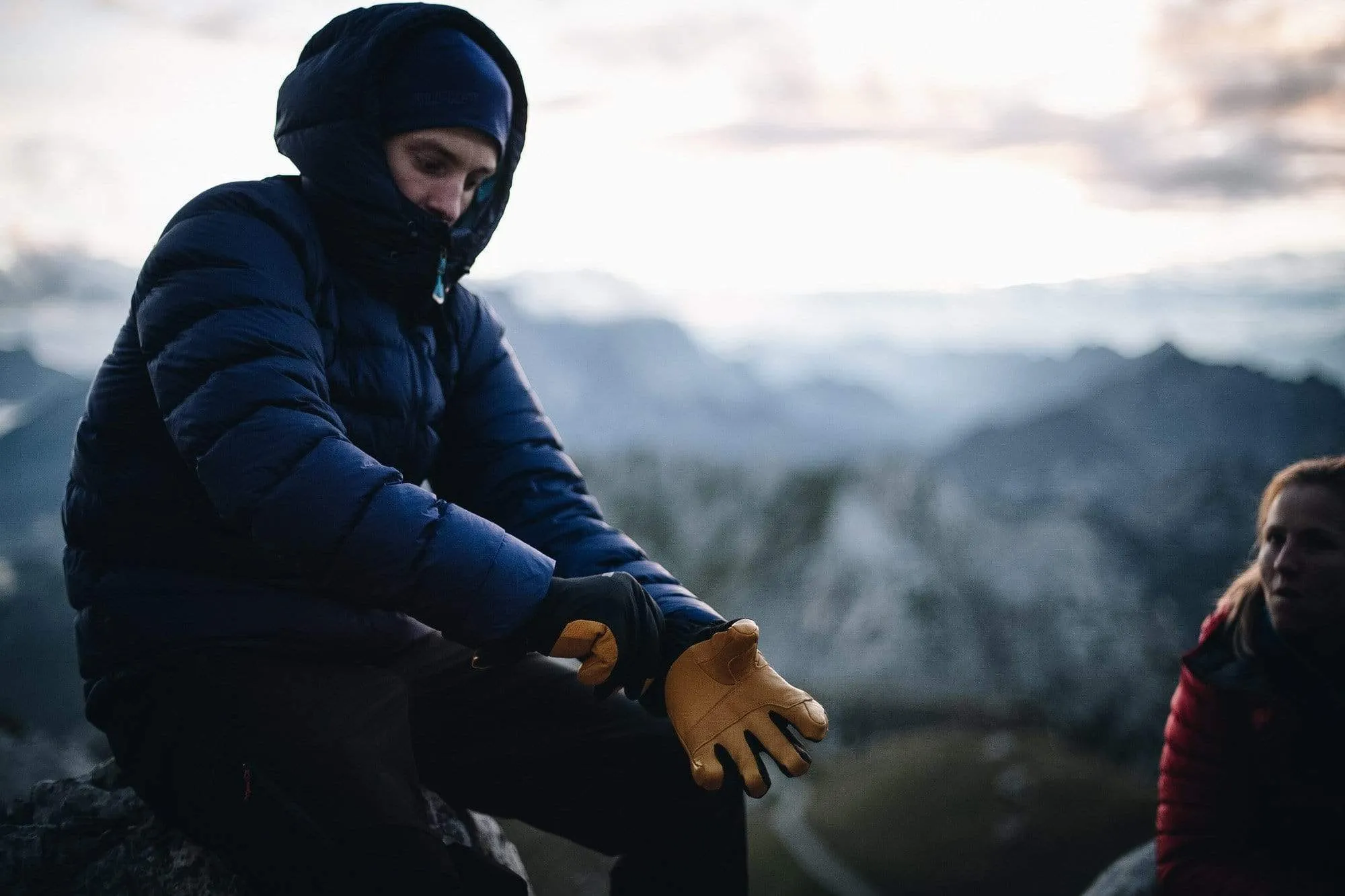 Gabbro Glove