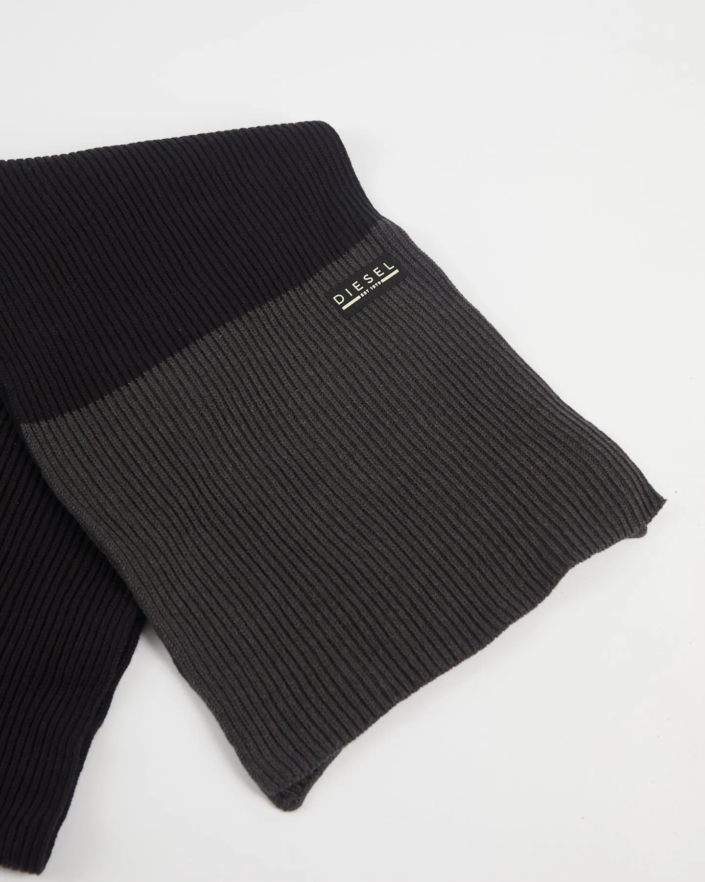 Grayson Scarf Black/Charcoal