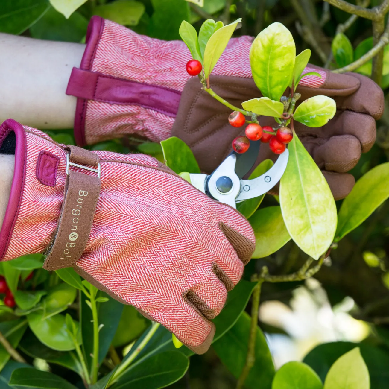 Love The Glove - Red Tweed - S/M