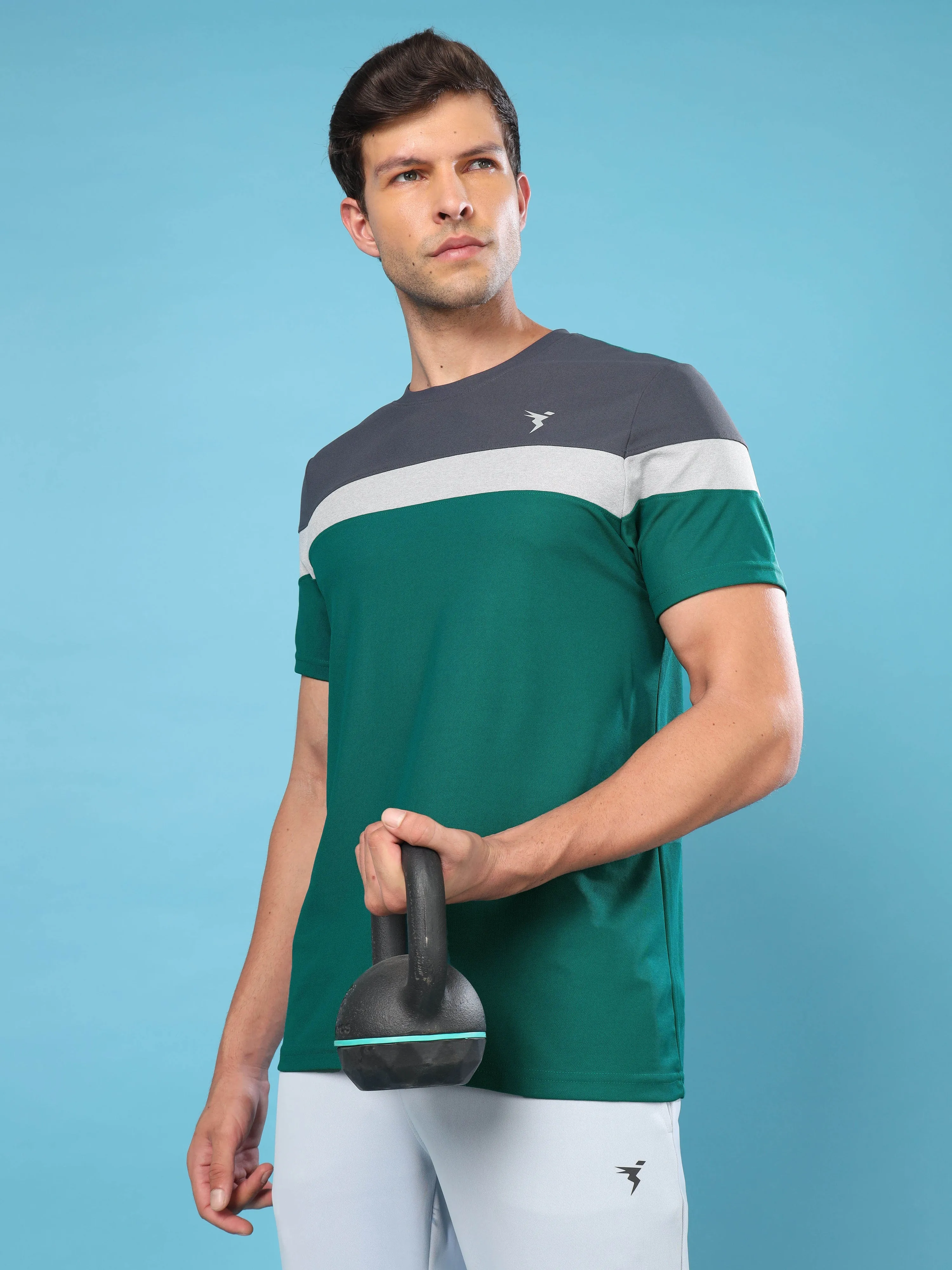 Men Colorblock Slim Fit Crew Neck T-shirt with MATPIQ