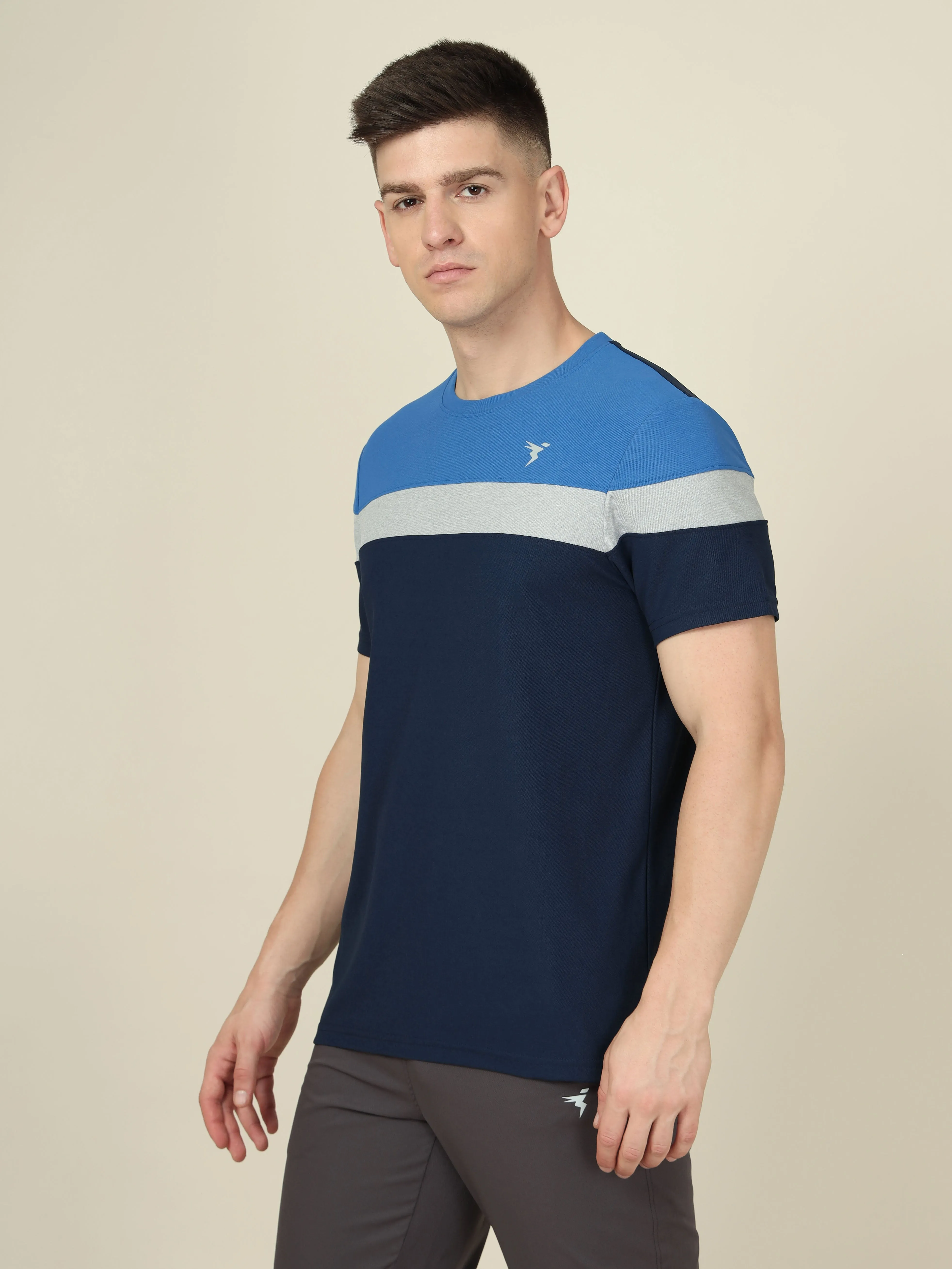 Men Colorblock Slim Fit Crew Neck T-shirt with MATPIQ