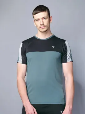 Men Colorblock Slim Fit Crew Neck T-shirt with TECHNO COOL