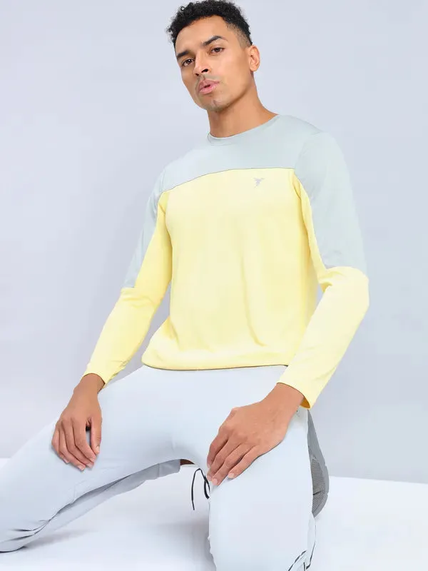 Men Colorblock Slim Fit Crew Neck T-shirt with TECHNO COOL 