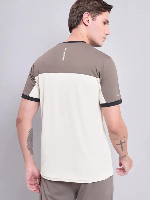 Men Colorblock Slim Fit Crew Neck T-shirt with TECHNO COOL 