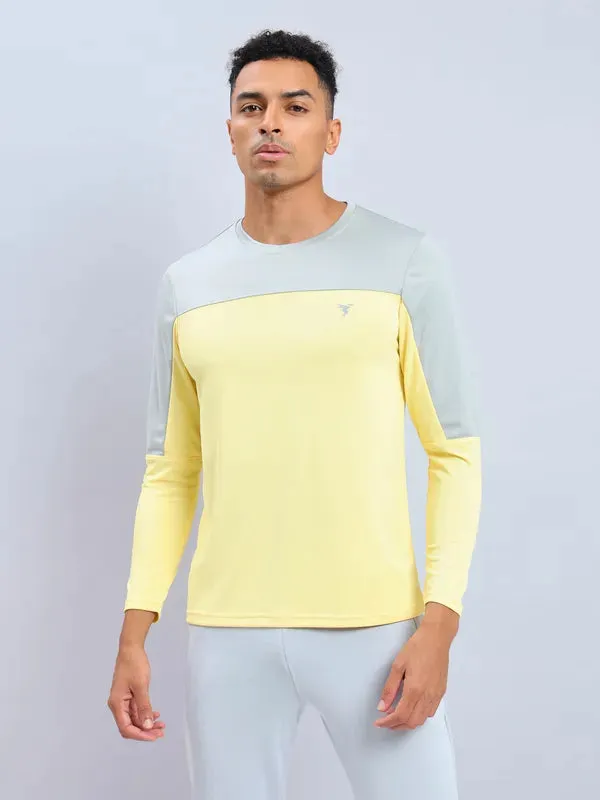 Men Colorblock Slim Fit Crew Neck T-shirt with TECHNO COOL 