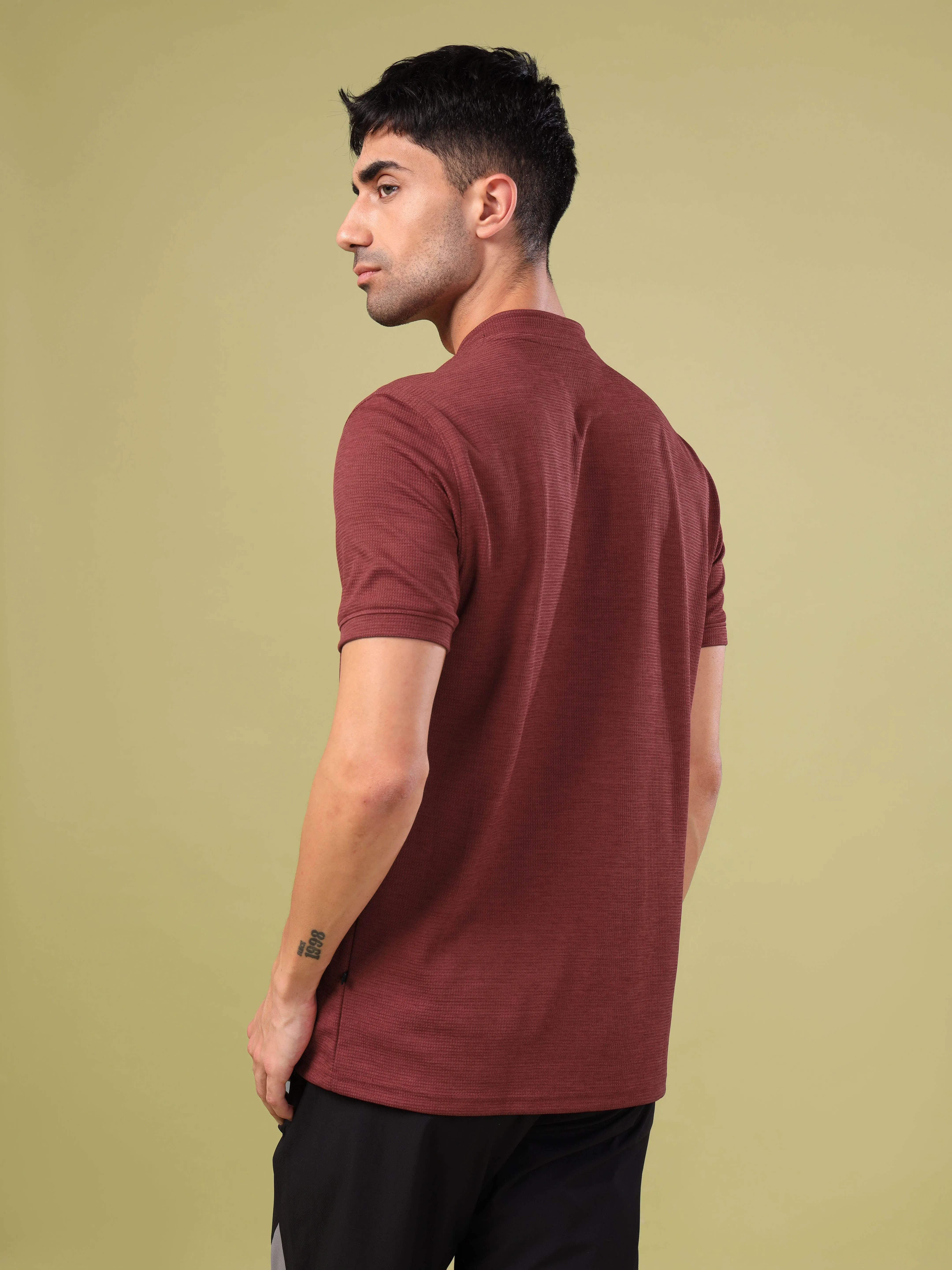 Men Cubic Melange Slim Fit Henley Neck Sports T-shirt with DOUBLE COOL