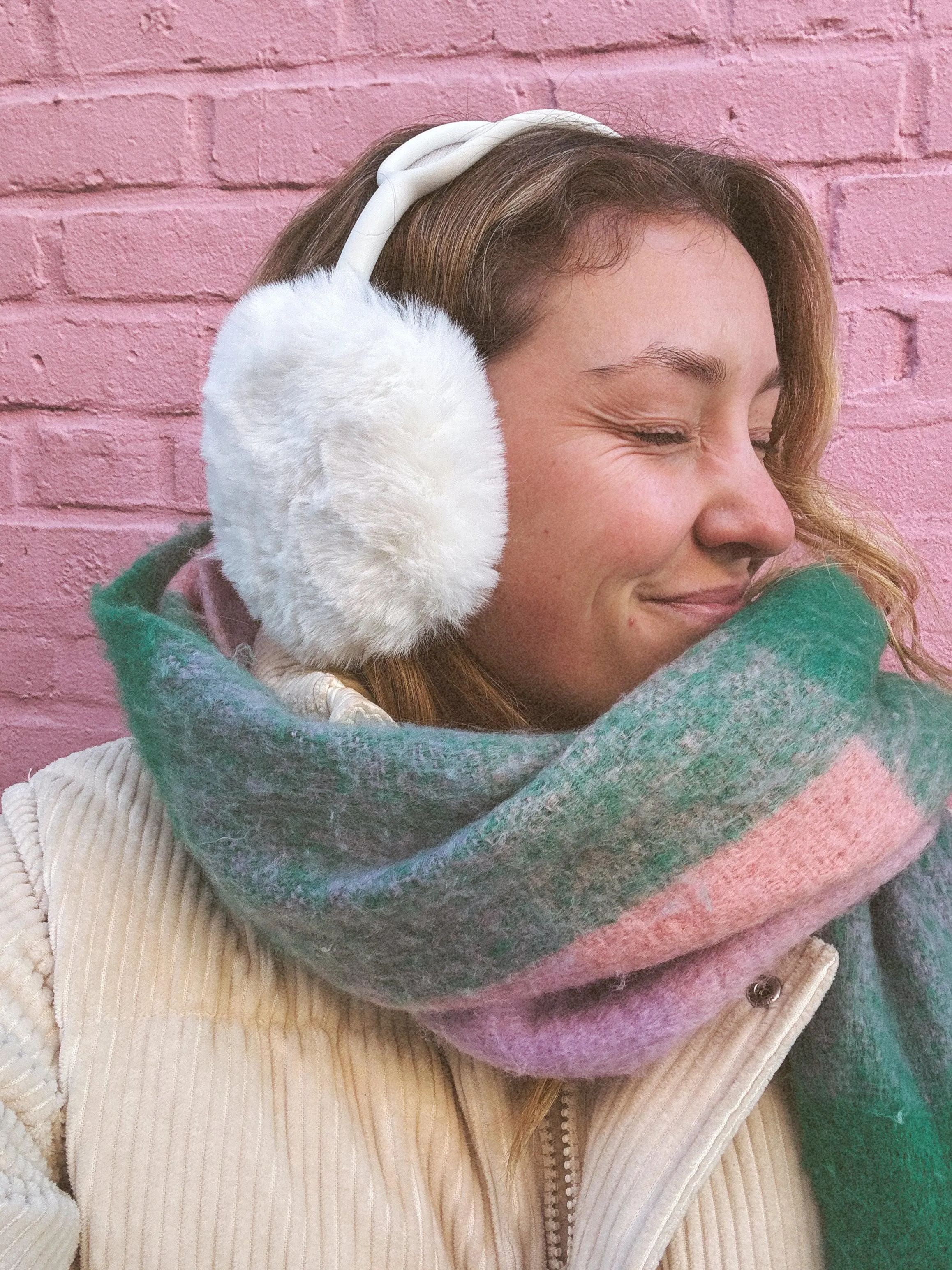 White Fluffy Earmuffs | AirPods Max Case